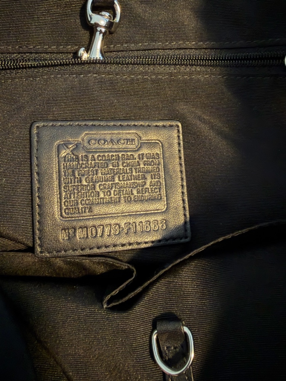 Coach  Signature Hobo - Picture 3 of 3